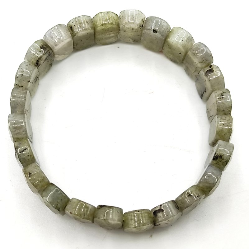 new-labradorite-bracelet-reiki-healing-800×800-1.jpg